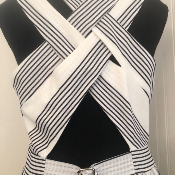 Designer Avant Garde Dress - Picture 3 of 6